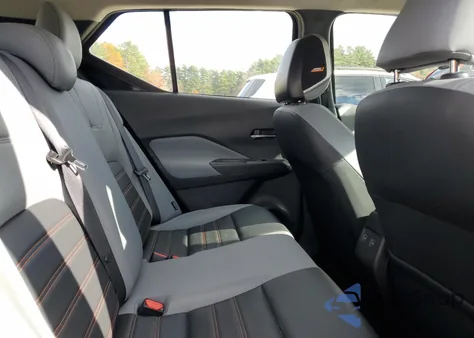 2023 Nissan Kicks Sr из США, поврежденный, VIN 3N1CP5DV0PL505905